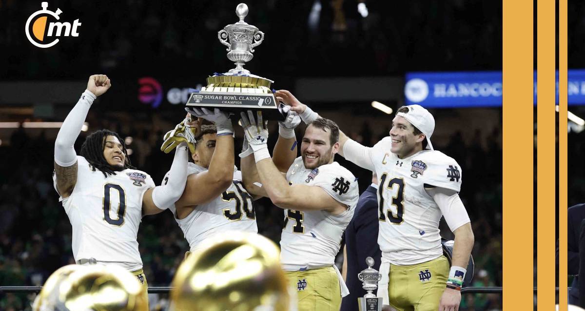 Jugadores de Notre Dame levantan el trofeo del Sugar Bowl (Reuters)