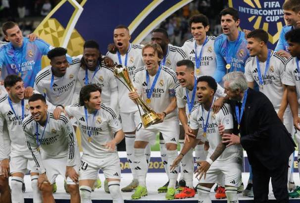 Modric levanta la Copa Intercontinental con Real Madrid (EFE)