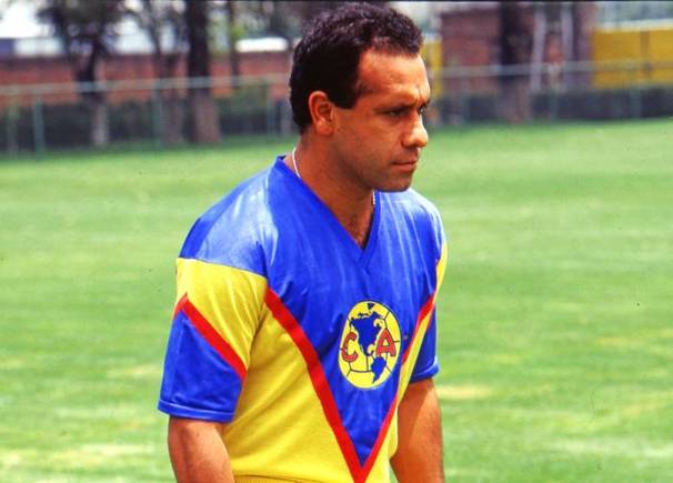 Ortega durante sus últimos años como jugador de América (Mexsport)