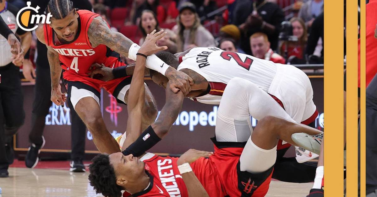 Thompson y Rozier se empujaron en la duela de los Rockets (AFP).