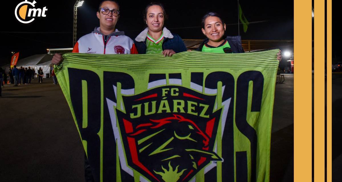 Afición de Juárez con una bandera de su equipo (Imago7)