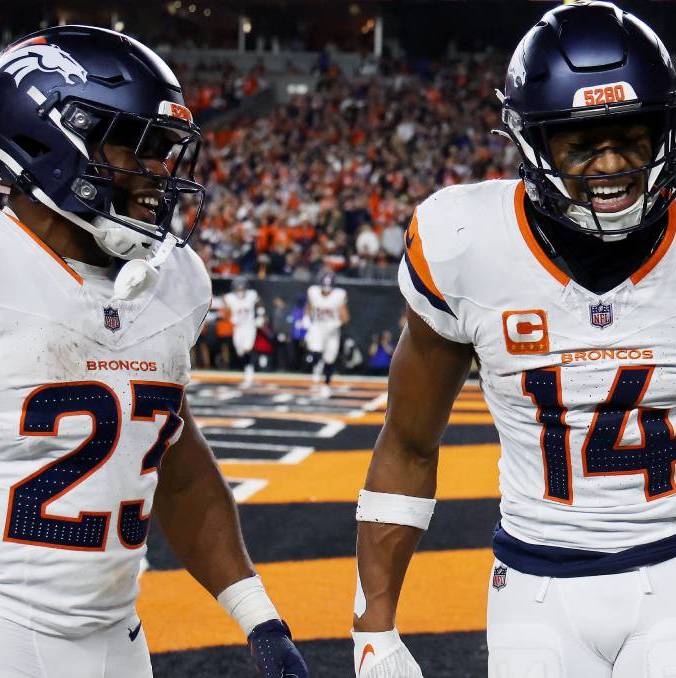 Sutton celebra un touchdown con los Broncos (Reuters)