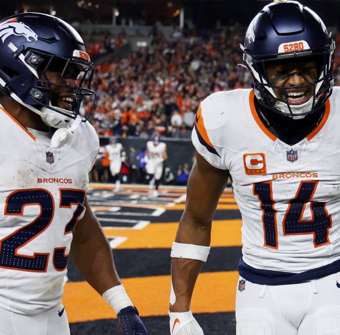 Sutton celebra un touchdown con los Broncos (Reuters)