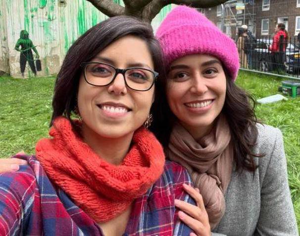 Elsa García junto a su hermana Laura (@elsagarciab)