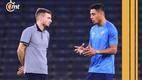 Martín Anselmi platica con Luis Romo (Mexsport)