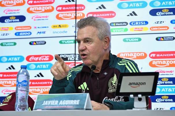 El Vasco Aguirre, en conferencia de prensa (Imago7)