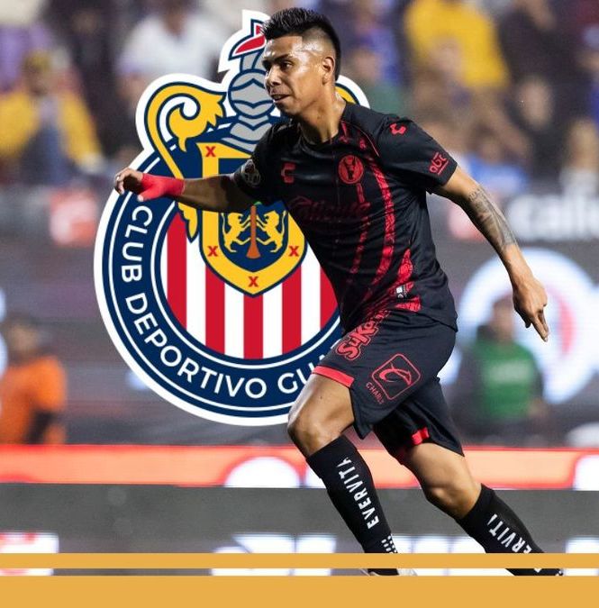 Las negociaciones entre Chivas y Tijuana por Efraín Álvarez han avanzado (Imago7)