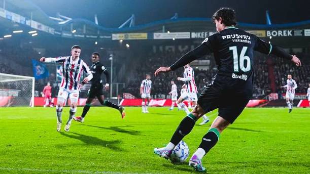 Feyenoord no pudo ganar de visitante (@Feyenoord)