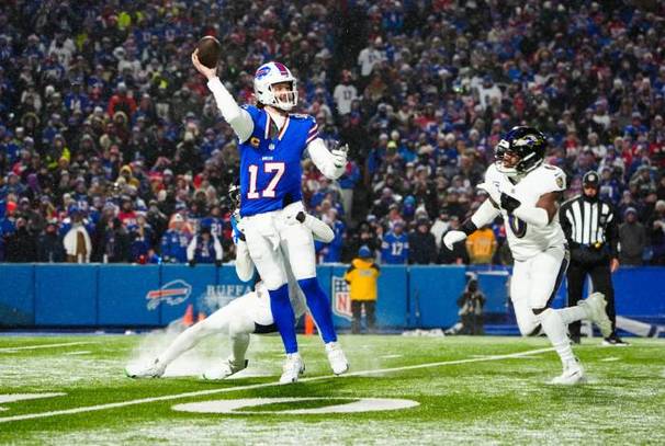 Josh Allen lanza un pase contra los Ravens (Reuters)