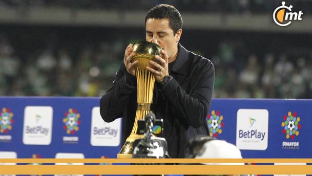 Efraín Juárez hizo historia en el Colombia (EFE)