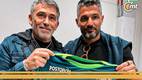 Javier Gandolfi posa en su llegada a Medellín (@nacionaloficial)