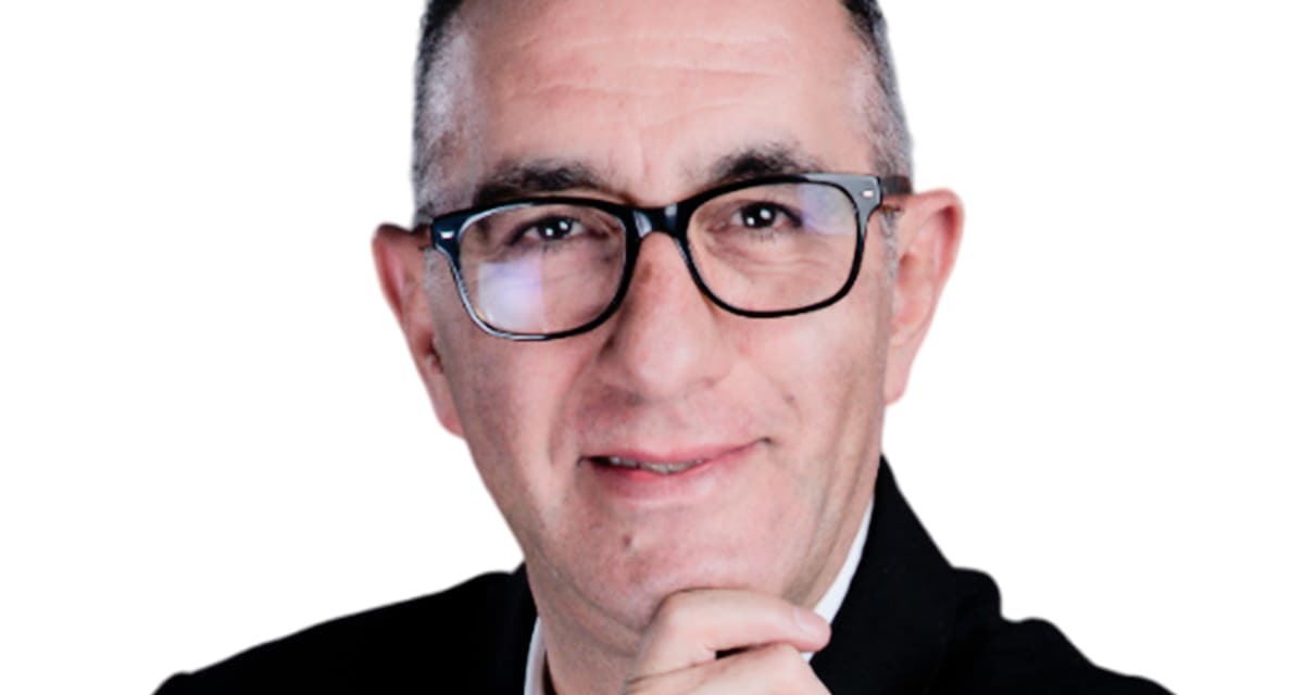 Imagen Columna de Francisco Arredondo