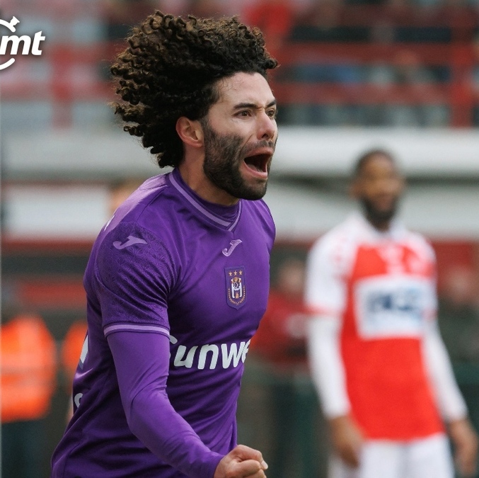 Chino Huerta en su festejo con el Anderlecht (Foto: AFP)