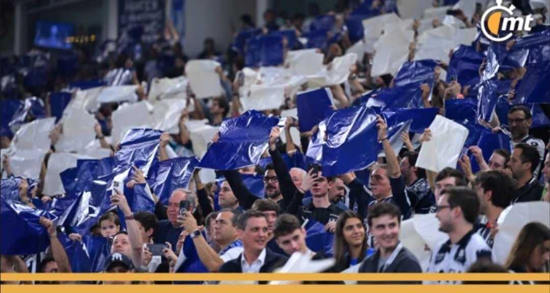 Afición de Rayados en el Estadio BBVA (MexSport)