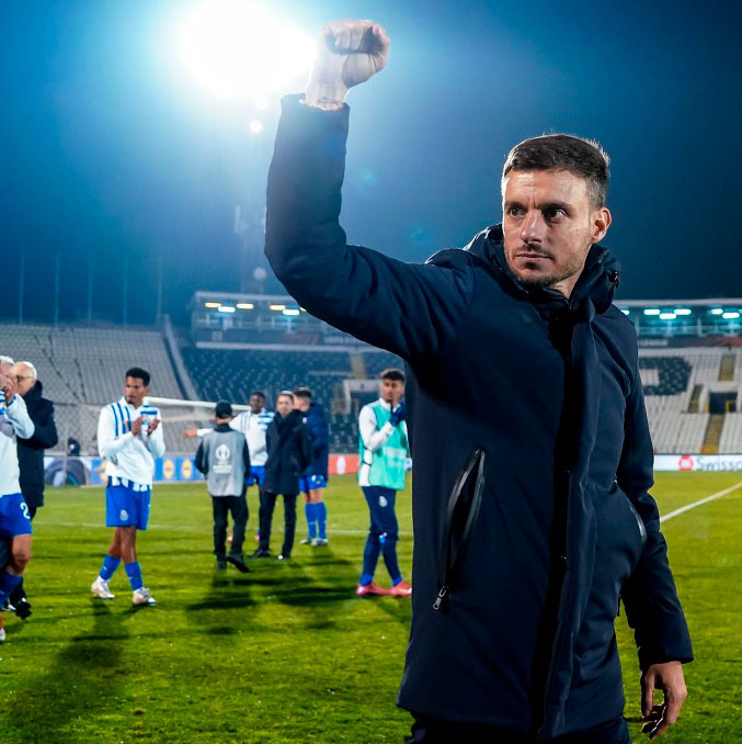 Martín Anselmi debutó con triunfo al frente del Porto. (Foto: X @FCPorto)