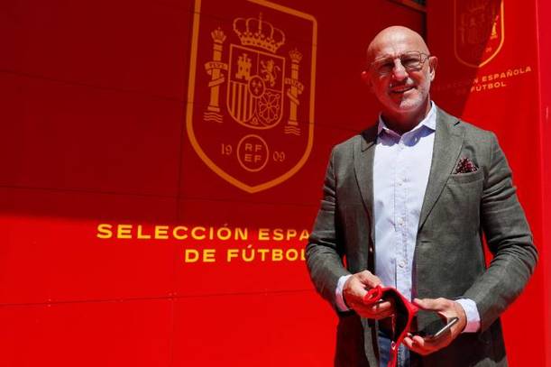De La Fuente será DT de España hasta 2028 (EFE)