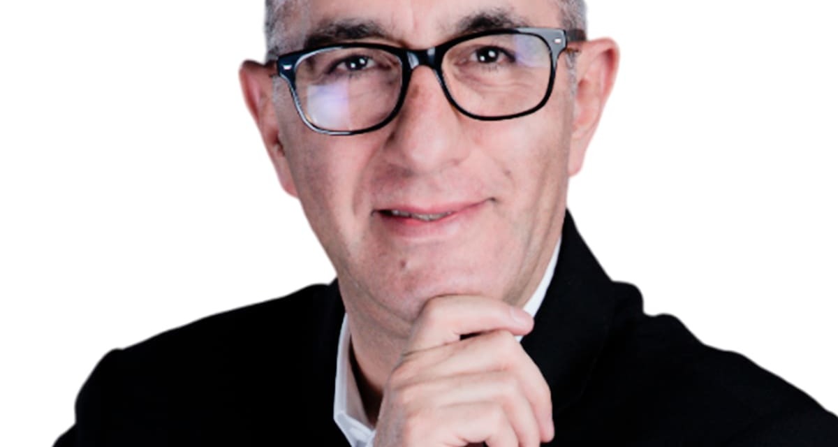 Imagen Columna de Francisco Arredondo