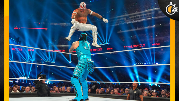 Rey Mysterio y Penta Zero Miedo abrieron Royal Rumble. (Foto: Cortesía WWE)