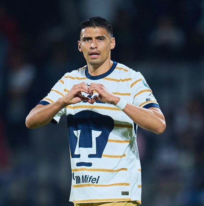 Guillermo Martínez le dio a Pumas el pase a los Octavos de Concachampions (Imago7)