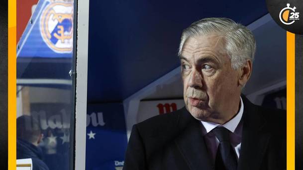 Ancelotti observa un partido del Real Madrid (EFE)