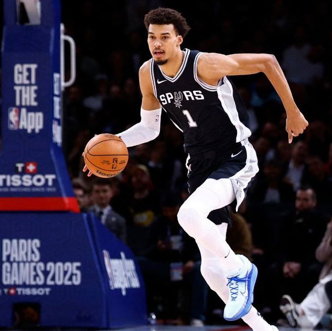 Victor Wembanyama lideraba a los Spurs en puntos y rebotes (Reuters)