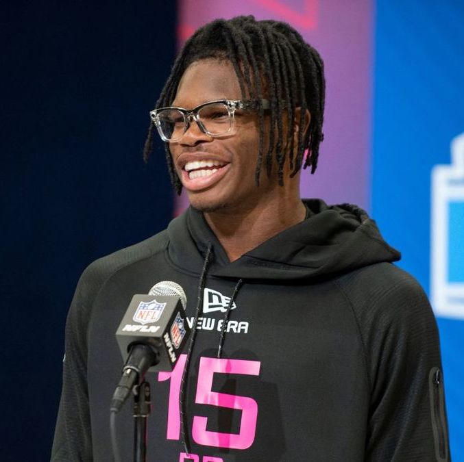 Travis Hunter, receptor y esquinero, durante el NFL Combine en el Lucas Oil Stadium (Reuters)