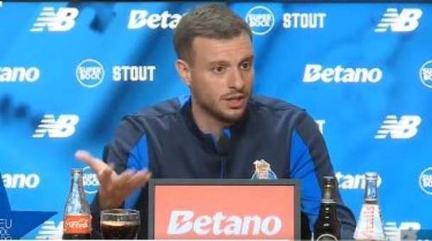 Martín Anselmi, en conferencia de prensa (Captura)