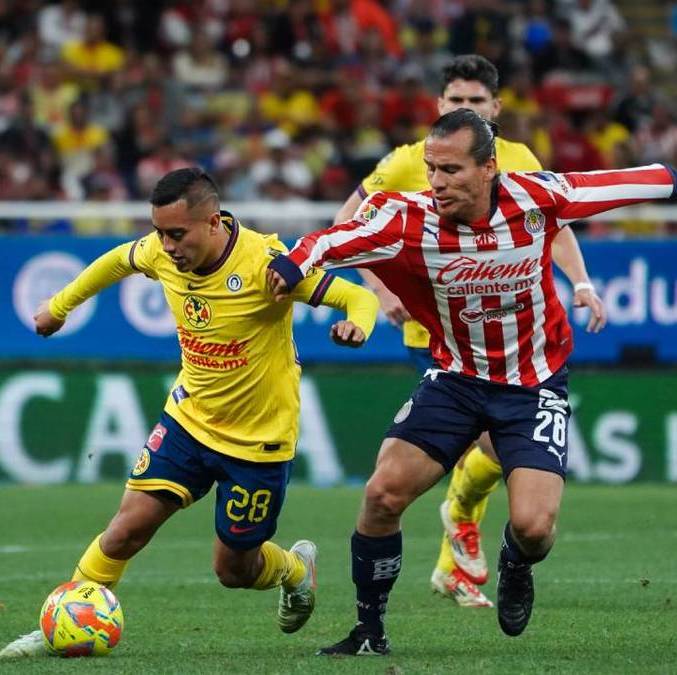 Chivas y América regalaron un gris Clásico Nacional (Imago7)