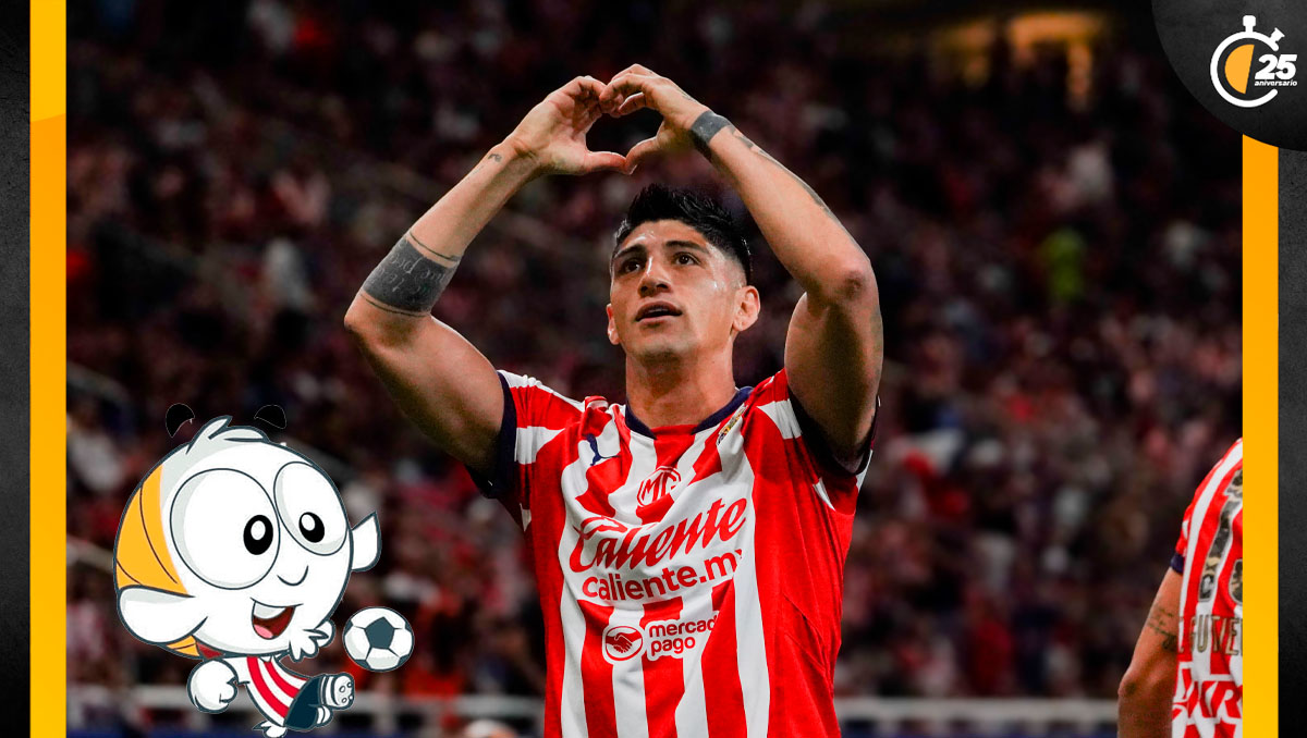 Alan Pulido compara su influencia en Chivas con la de Chicharito
