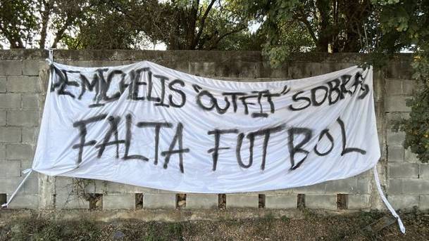 Manta dedicada a Martín Demichelis (Felipe Galindo)