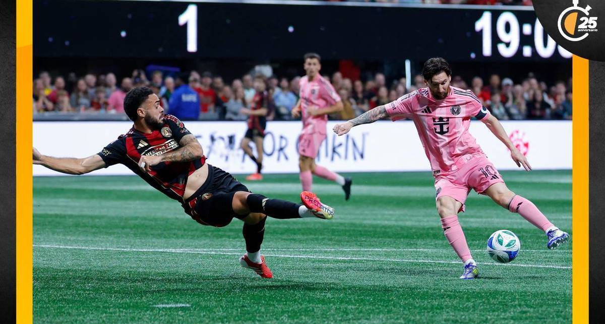 Messi evade a un rival para el gol del Inter Miami (AFP)