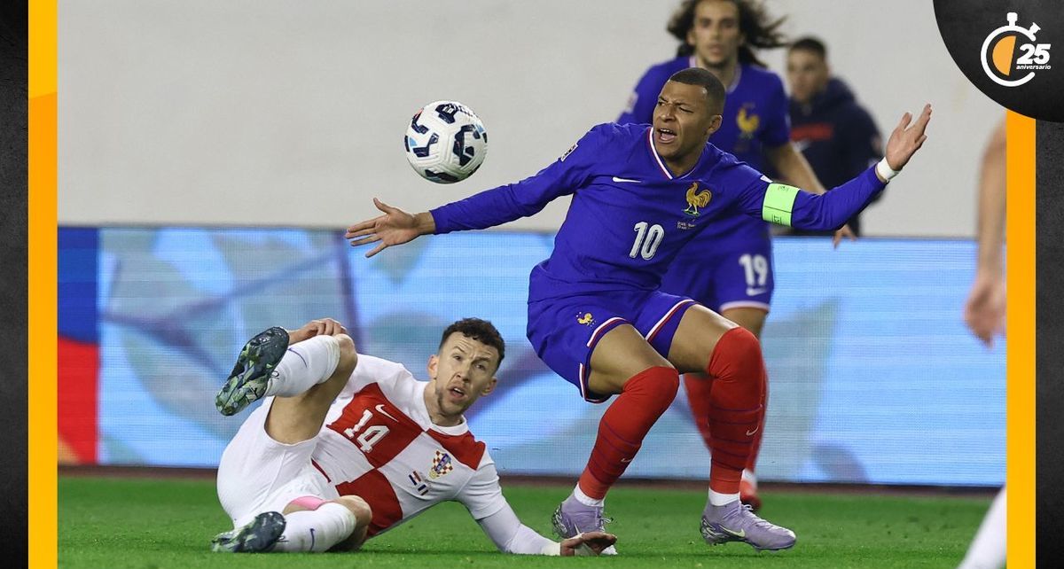 Kylian Mbappé fue titular y capitán, pero poco pudo hacer para evitar la derrota de Francia (AFP)