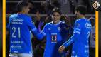 Luka Romero, felicitado tras el primer gol (@CruzAzul)