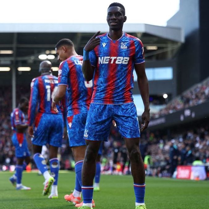 Ismaila Sarr marcó el segundo gol del Crystal Palace hoy (AFP)