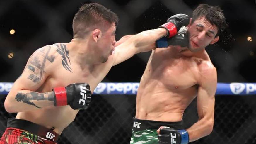 Brandon Moreno sacó un valioso triunfo en UFC México 2025 (Javier Ríos)