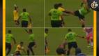 Árbitro se hizo viral por defender se un ataque durante un partido de futbol (Captura de pantalla)