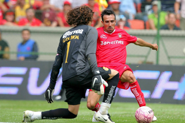 Vicente Sánchez jugó con Toluca la final, pero luego también fue parte de las Águilas. (Foto: Mexsport)