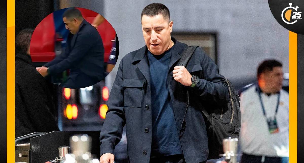 Efraín Juárez celebró a lo largo de su área técnica (Mexsport)