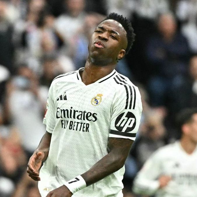 Vinicius falló un penal ante el Valencia (AFP)
