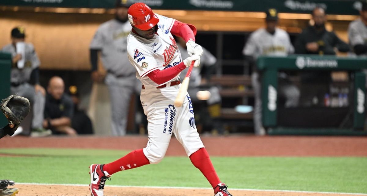 Aristides Aquino destacó a la ofensiva y a la defensiva (@DiablosRojosMX)