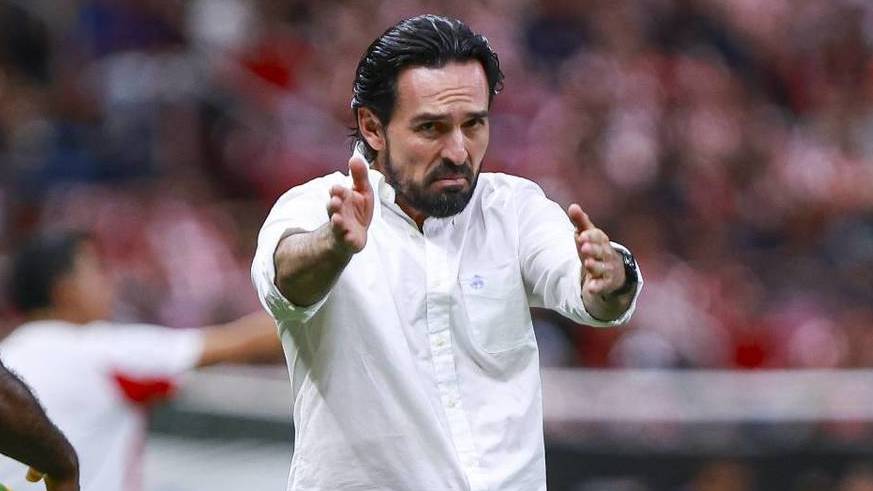 Gerardo Espinoza confía en que Chivas se meta al play in (Mexsport)