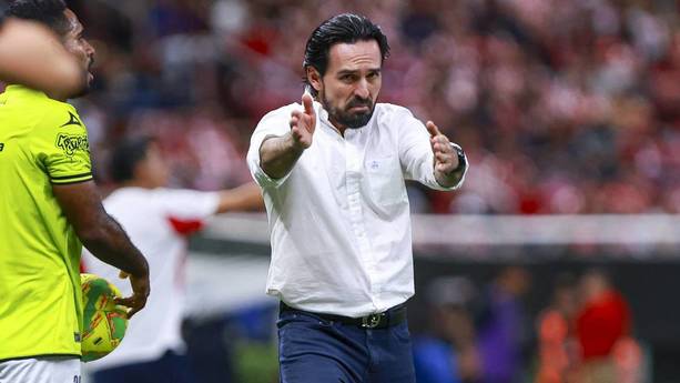Gerardo Espinoza confía en que Chivas se meta al play in (Mexsport)