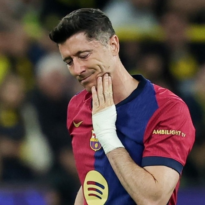 Lewandowski causó baja del Barcelona por lesión (EFE)