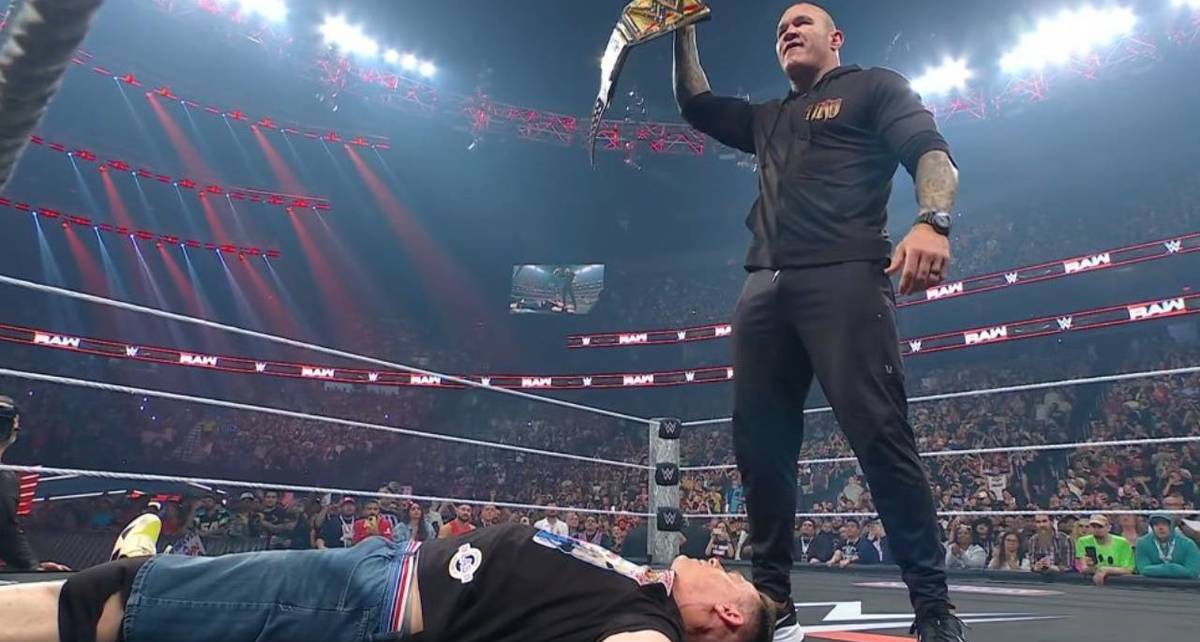Randy Orton atacó por sorpresa a John Cena en Raw (WWE)