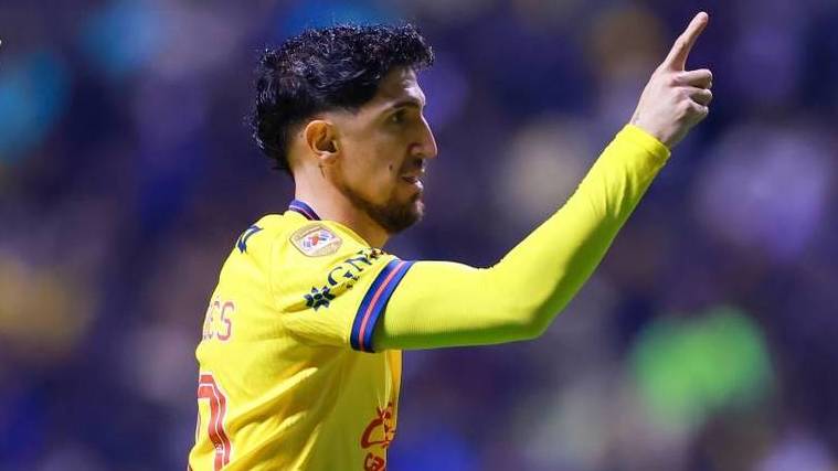 Diego Valdés celebra un gol con América (Imago7)