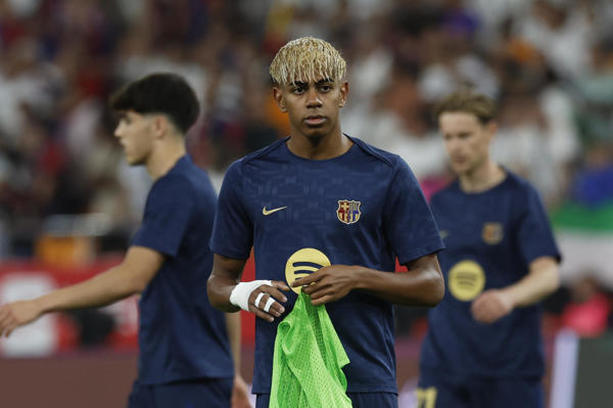 Lamine Yamal, con su nuevo look (EFE)