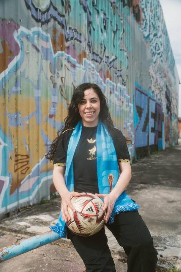 Stephanie Leal, una aficionada más del Tri (Emanuel Tezeno)