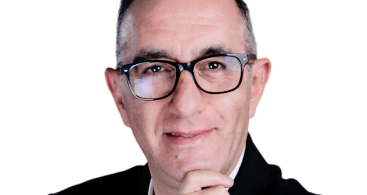 Imagen Columna de Francisco Arredondo