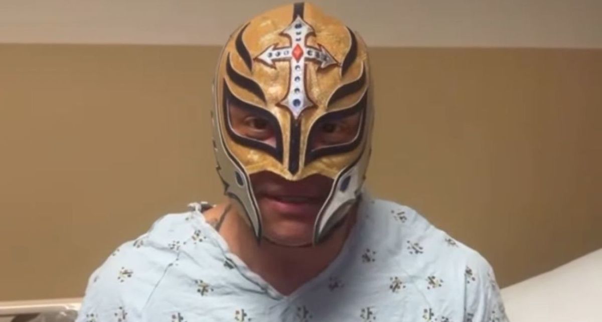 Rey Mysterio reveló que se someterá a una cirugía para recuperarse de la lesión que sufrió antes de WrestleMania 41. (FOTO): Captura de pantalla.