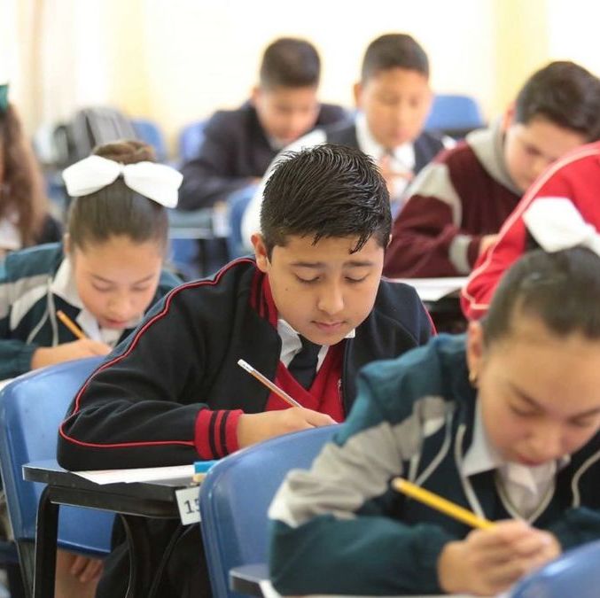 ¿Hay clases este viernes 2 de mayo por el Megapuente del Día del Trabajo?| Foto: Google